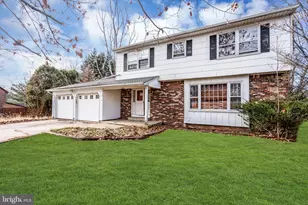 1 Colleen Cir, Ewing Township, NJ 08638 - Photo 2