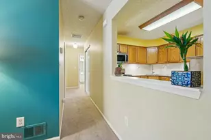 209 Castleton Ct, Pennington, NJ 08534 - Photo 8