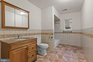 921 Carteret Ave, Trenton, NJ 08618 - Photo 20