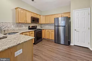 269 Meadowlark Dr, Hamilton Township, NJ 08690 - Photo 8