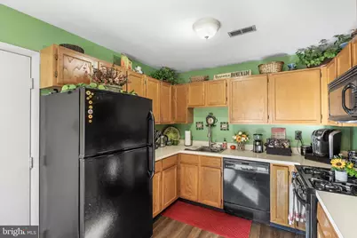 17 Vintage Drive, East Windsor Township, NJ 08520 - Photo 6