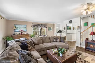 17 Vintage Dr, East Windsor Township, NJ 08520 - Photo 12