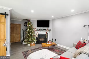 38 Chambord Ct, Hamilton Township, NJ 08619 - Photo 4
