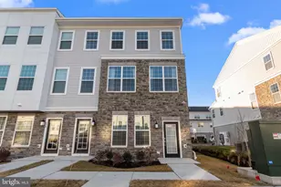 123 Stoutsburg Blvd, Pennington, NJ 08534 - Photo 2