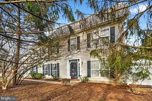 200 Amberleigh Dr, Pennington, NJ 08534 - Photo 2