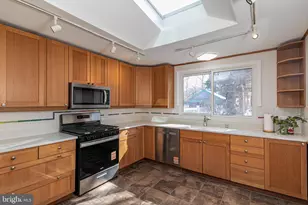 33 Brearley Ave, Lawrence Township, NJ 08648 - Photo 16