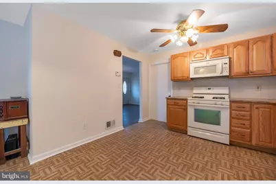 44 Matthew Drive, Hamilton Township, NJ 08690 - Photo 2