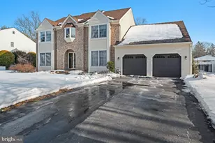 4 Santina Ct, Lawrenceville, NJ 08648 - Photo 2