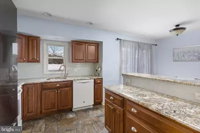 129 Gary, Hamilton Township, NJ 08690 - Photo 4