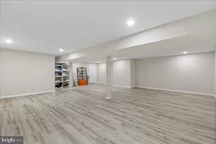 8 Hutchinson Dr, Princeton, NJ 08540 - Photo 32