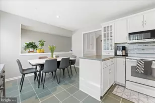 159 Henderson Pl, Hightstown, NJ 08520 - Photo 10