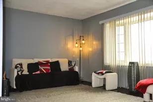 16 Bittersweet Rd, Trenton, NJ 08638 - Photo 2