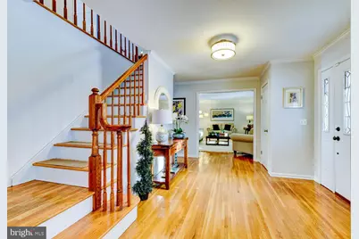 374 Village Road E, Princeton Junction, NJ 08550 - Photo 10