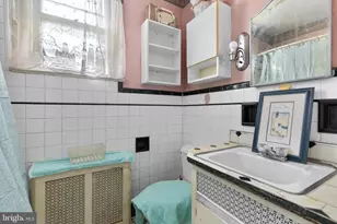 517 E Brown St, Hamilton Township, NJ 08610 - Photo 8