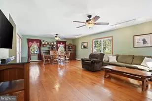 407 Reading St, Pennington, NJ 08534 - Photo 16