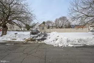 131 Stokes Ave, Trenton, NJ 08638 - Photo 16