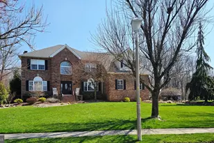 18 Annie Ln, Robbinsville Township, NJ 08691 - Photo 2