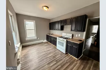 502 Stuyvesant Avenue #2, Trenton, NJ 08618 - Photo 2