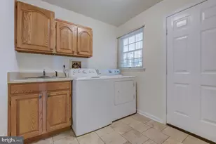 4 Guilford Ct, Princeton Junction, NJ 08550 - Photo 30