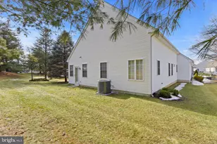 22 Hummingbird Dr, Hamilton Township, NJ 08690 - Photo 24