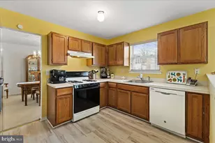 23 Sundew Dr, Trenton, NJ 08638 - Photo 8