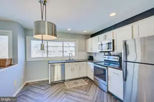 138 Harrison Pl, East Windsor Township, NJ 08520 - Photo 6