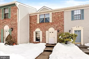 2 Britton Ct, Lawrenceville, NJ 08648 - Photo 2