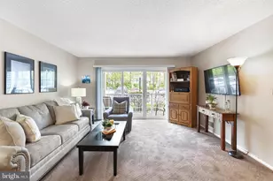 14 Cheverny Ct, Hamilton Township, NJ 08619 - Photo 2