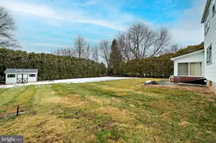 21 Fabrow Dr, Titusville, NJ 08560 - Photo 2