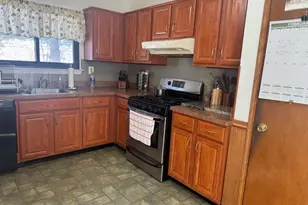 1 Devonshire Ct, Ewing Township, NJ 08628 - Photo 12