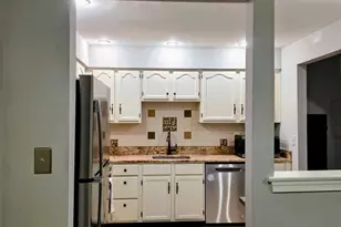 5 Pioneer Ct, Ewing Township, NJ 08628 - Photo 6