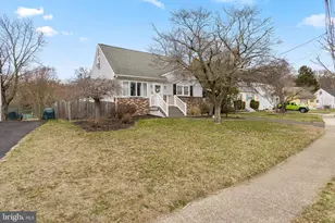 82 Armour Ave, Hamilton Township, NJ 08619 - Photo 4