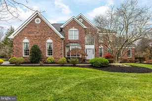 10 Caroline Dr, Princeton, NJ 08540 - Photo 1