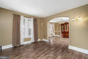 81 Elizabeth Ave, Hamilton Township, NJ 08610 - Photo 2