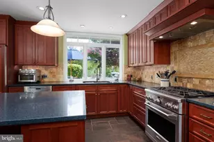 4 Chatsworth Ct, Lawrence Township, NJ 08648 - Photo 14