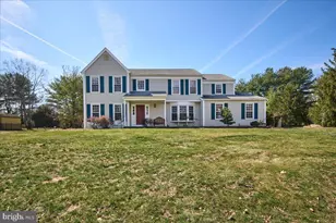 43 Saratoga Dr, West Windsor Township, NJ 08550 - Photo 2