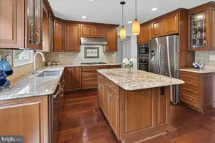 43 Saratoga Dr, West Windsor Township, NJ 08550 - Photo 16