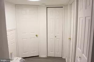 22 Farrell Ave, Trenton, NJ 08618 - Photo 8