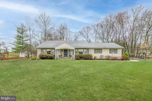 6 Sparrow Ct, Ewing Township, NJ 08638 - Photo 2