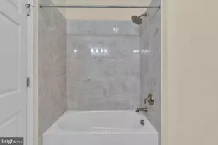 1044 Halifax Pl, Hamilton Township, NJ 08619 - Photo 22