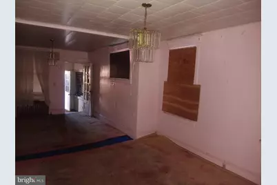 21 N Westfield Avenue, Trenton, NJ 08618 - Photo 6