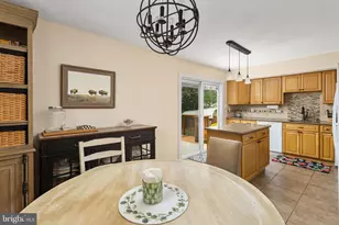 81 Walt Whitman Way, Hamilton Township, NJ 08690 - Photo 8