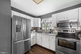 142 Lawn Park, Lawrence, NJ 08648 - Photo 8
