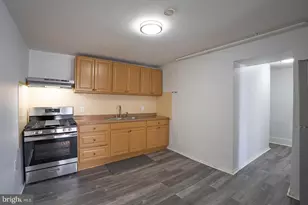 120 Perry, Trenton, NJ 08618 - Photo 6