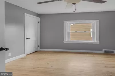 210 Kuser Road, Hamilton Township, NJ 08619 - Photo 12