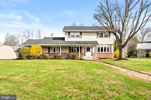 2 Rockleigh Dr, Ewing Township, NJ 08628 - Photo 1