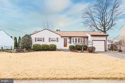 1027 Estates Boulevard, Hamilton Township, NJ 08690 - Photo 1