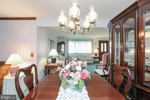 1027 Estates Blvd, Hamilton Township, NJ 08690 - Photo 10