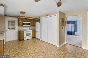 12 Hamilton Lakes, Hamilton Township, NJ 08619 - Photo 10