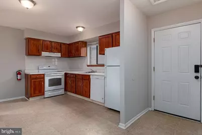 423 Meadow Woods Lane #310, Lawrence Township, NJ 08648 - Photo 8